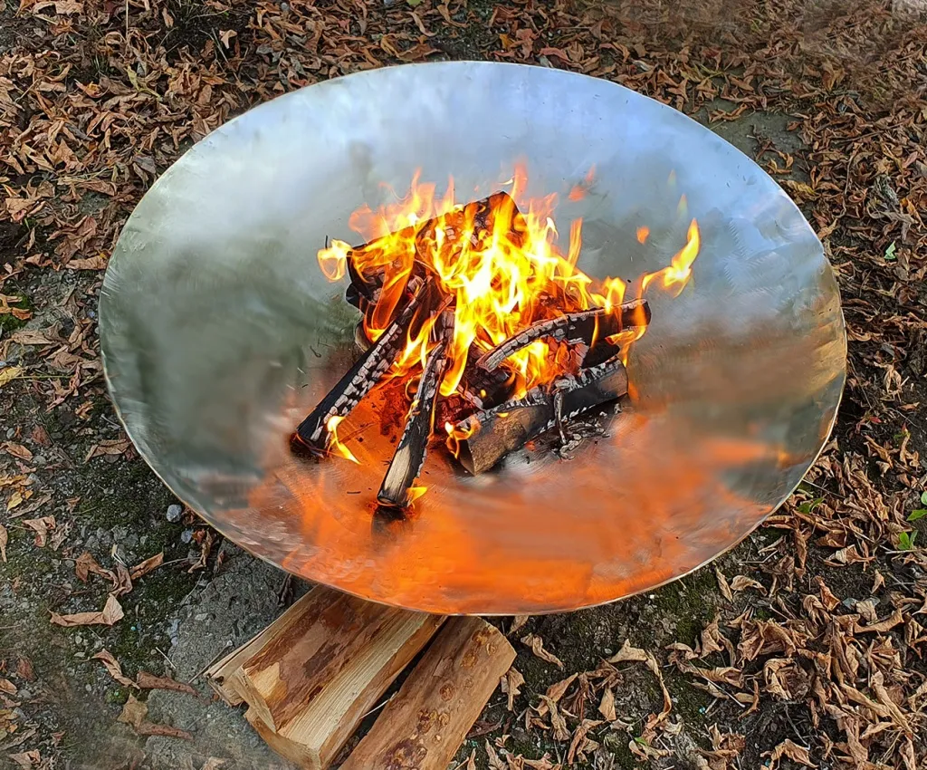 Очаг для костра из нержавеющей стали - диаметр 1 метр, толщина стенки 5 мм. на заказ в Санкт-Петербурге 