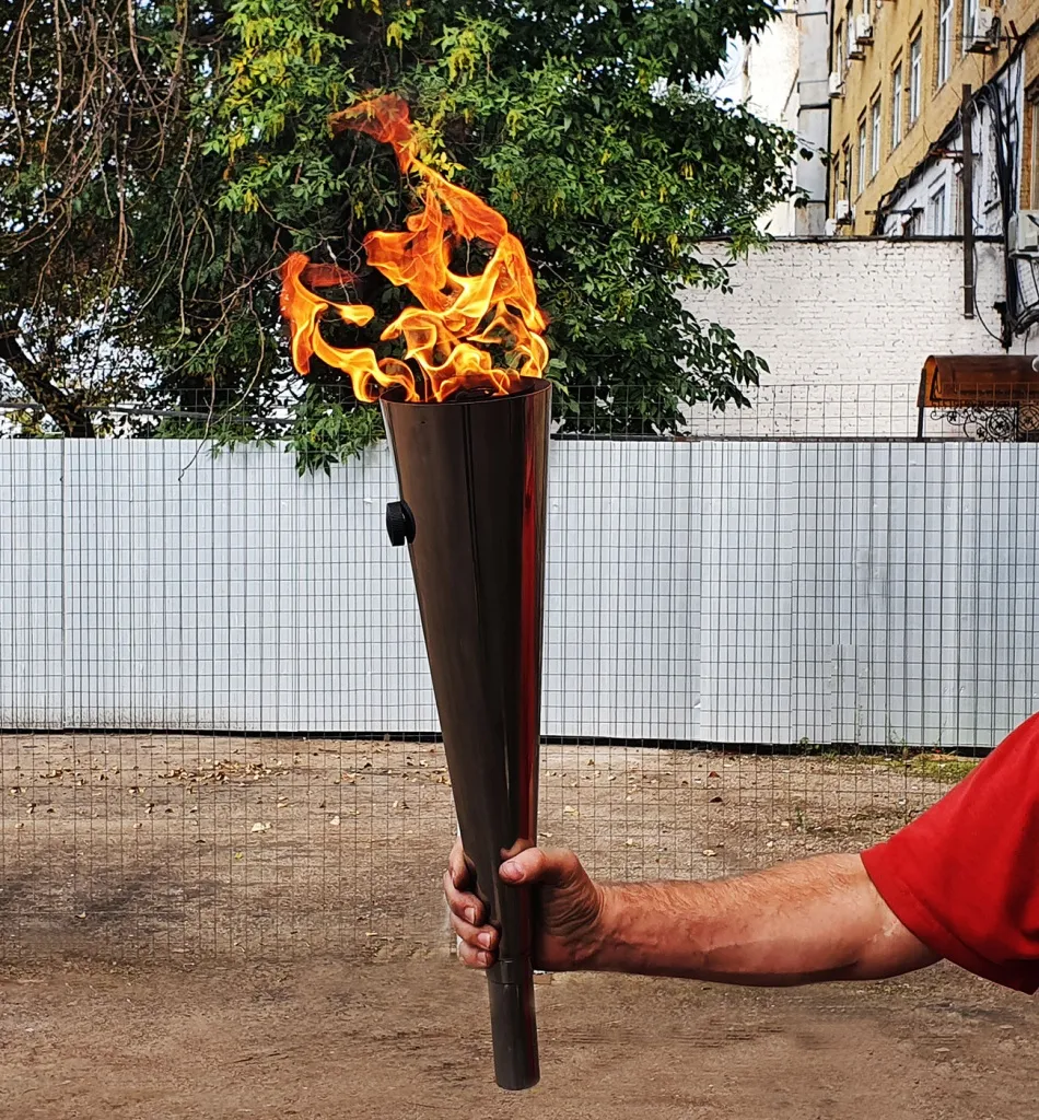 Факел олимпийского огня в Санкт-Петербурге